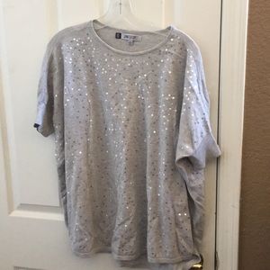 FINAL MARKDOWN Ladies Jennifer Lopez knit top medium